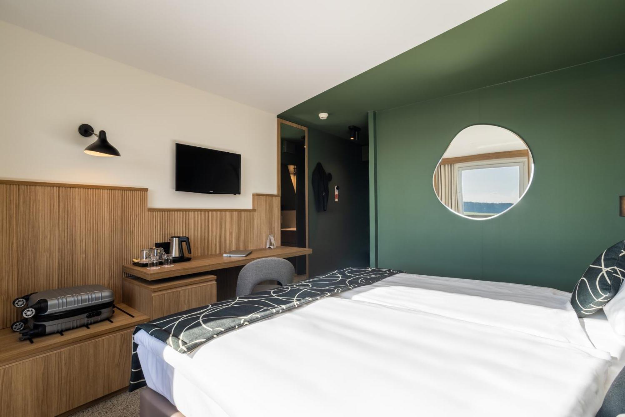 Everness Hotel & Resort Chavannes-de-Bogis Exterior photo